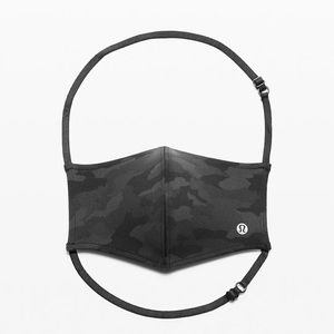 LULULEMON DOUBLE STRAP FACE MASK BLACK CAMO